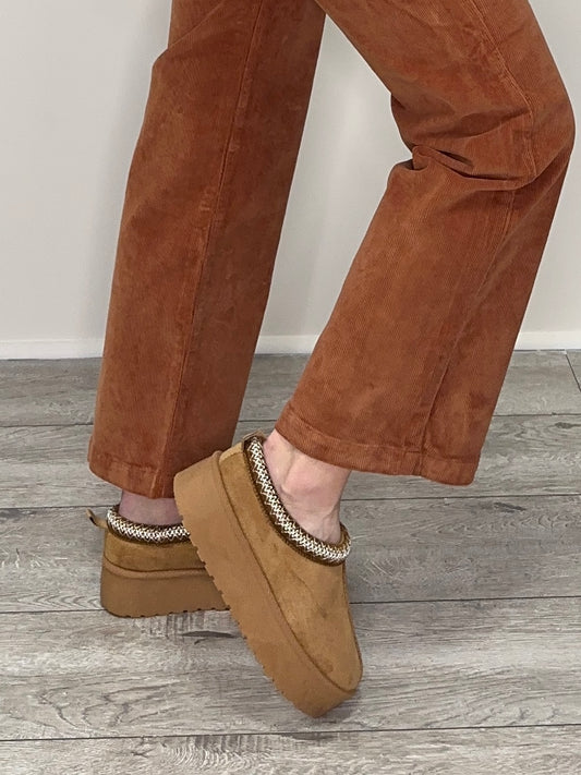 Boots CLEO Camel